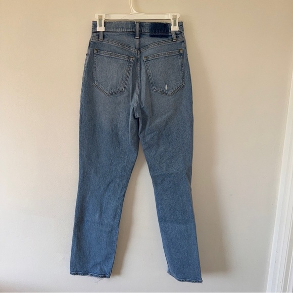 Abercrombie & Fitch
The '90s Straight Ultra High Rise Curve Love 26 / 2 R - Picture 5 of 5